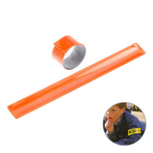 Reflektierendes klackarmband - Topgiving