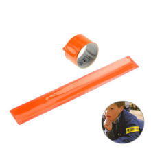 Reflektierendes klackarmband - Topgiving