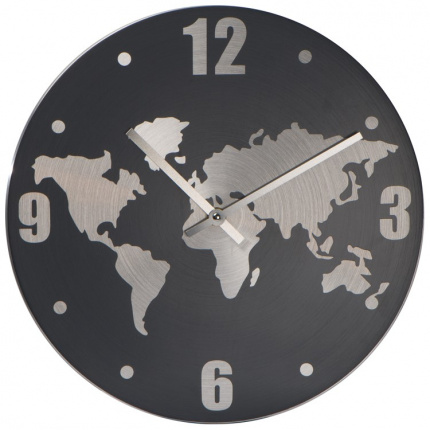 Wanduhr aus aluminium mit weltkarte in hintergrund - Topgiving